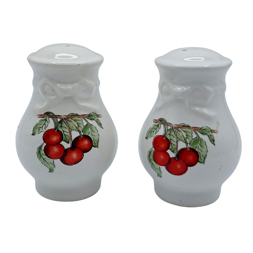 Vtg Cherry Salt & Pepper Shakers‎ Set Ceramic White Fruit Taiwan Kitchen Decor